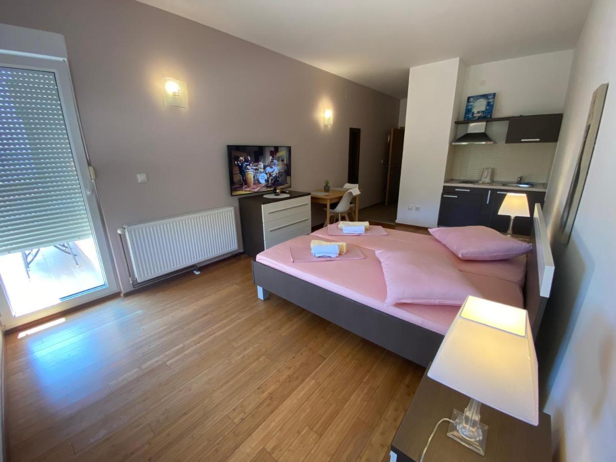 Apartments San Monte Podstrana Exterior photo