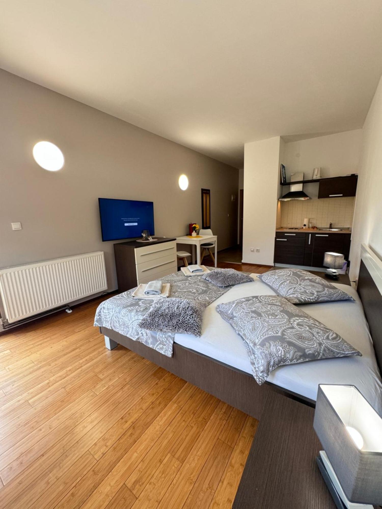Apartments San Monte Podstrana Exterior photo